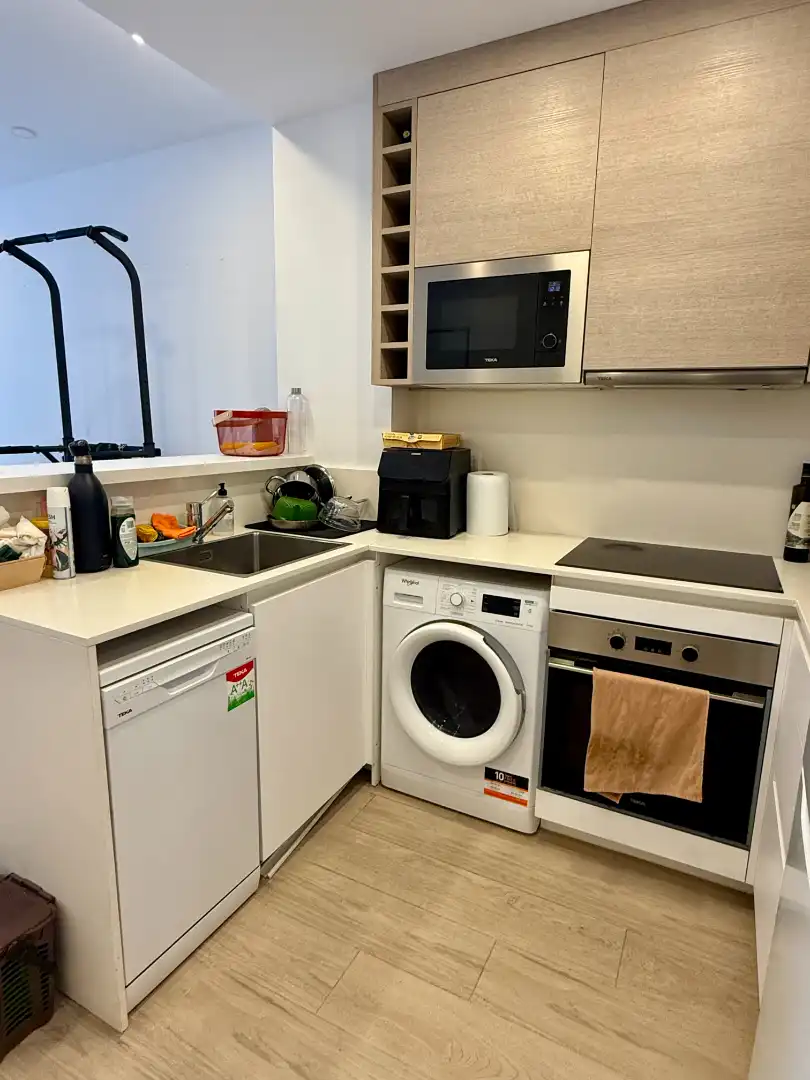 Küche von Wohnung zum Verkauf in Barcelona mit Klimaanlage, Heizung und Parkett