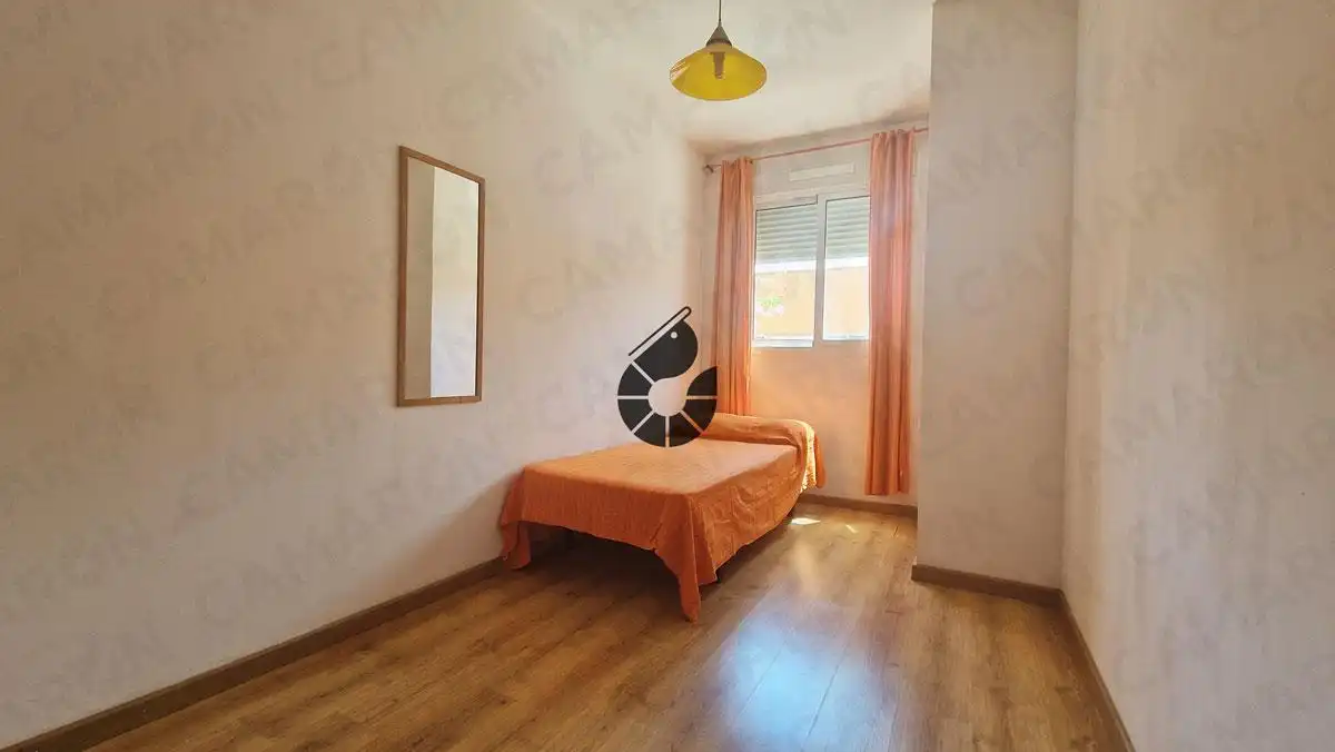 Habitación de Piso en venta en Coria del Río con Jardín privado, Trastero y Piscina