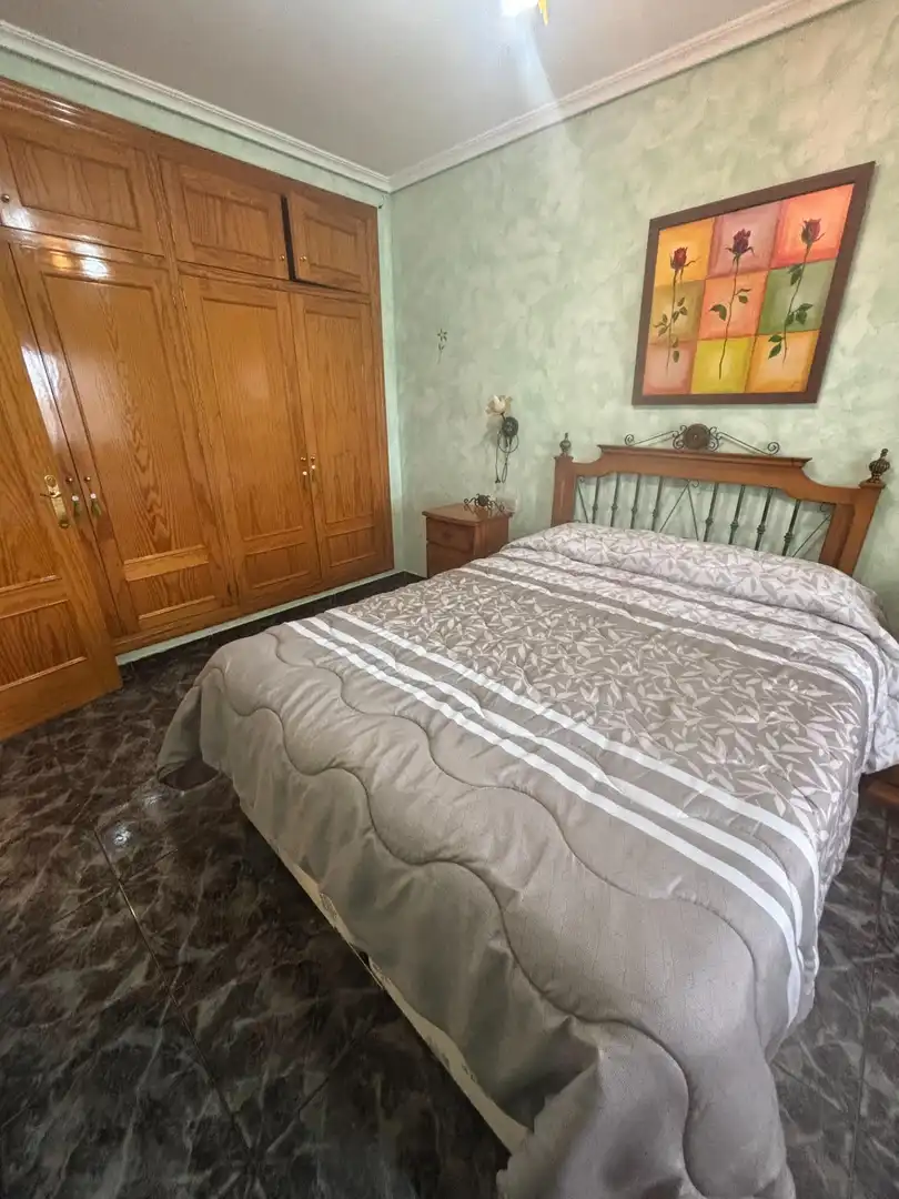Casa adosada en venta en Calle MARIA DE ZAYAS-B SANTIAGO, 28, Miranda