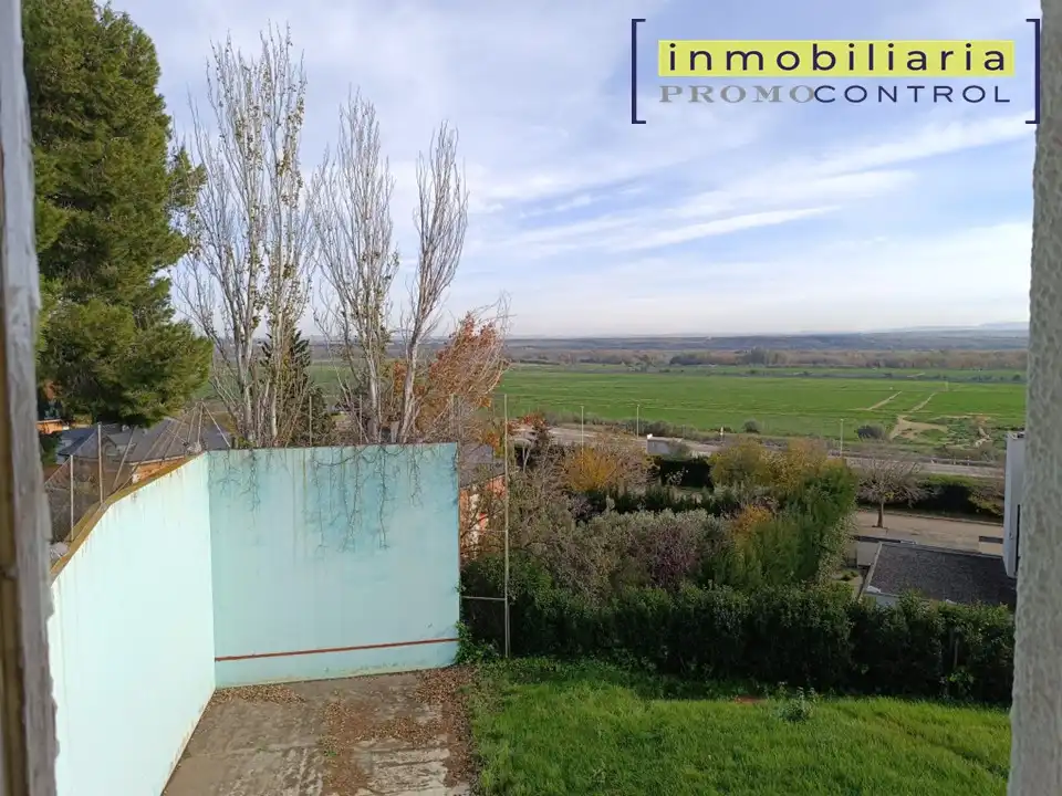 Chalet con terraza en venta en Calle Río Aragón 4, imagen 53