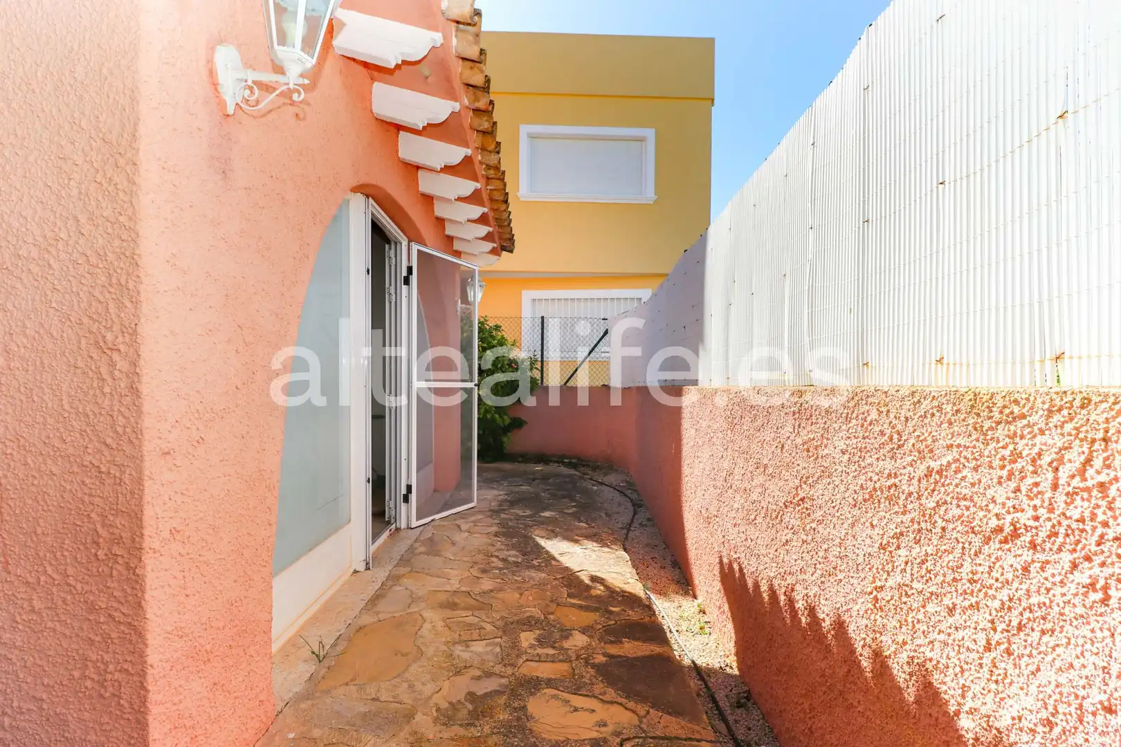 Exterior view of Houses for sale in L'Alfàs del Pi  with Air Conditioner, Heating and Private garden