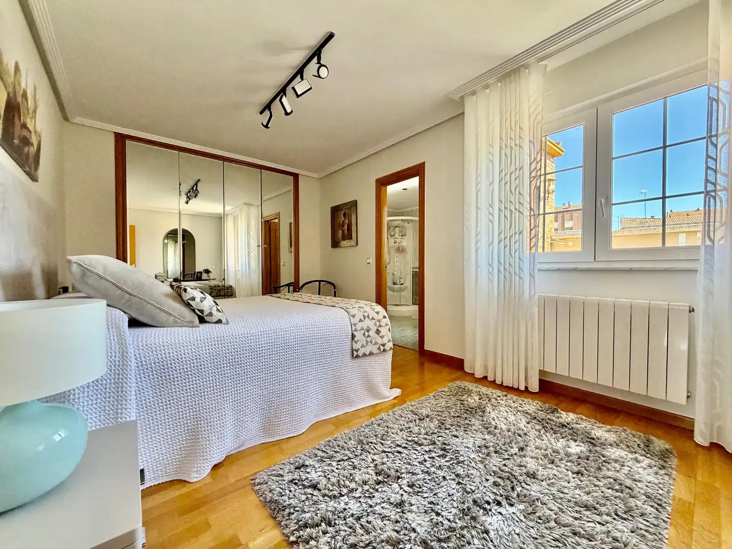 Habitación de Casa o chalet en venta en San Andrés del Rabanedo con Aire acondicionado, Terraza y Balcón