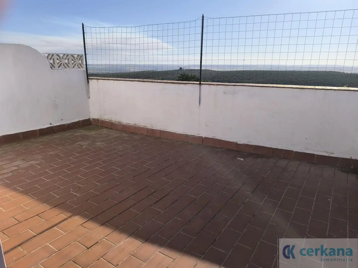 Terrasse von Wohnung zur Miete in Sanlúcar la Mayor mit Terrasse und Abstellraum