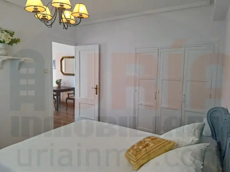Bedroom of Attic for rent in Oviedo   with Heating, Terrace and Furnished