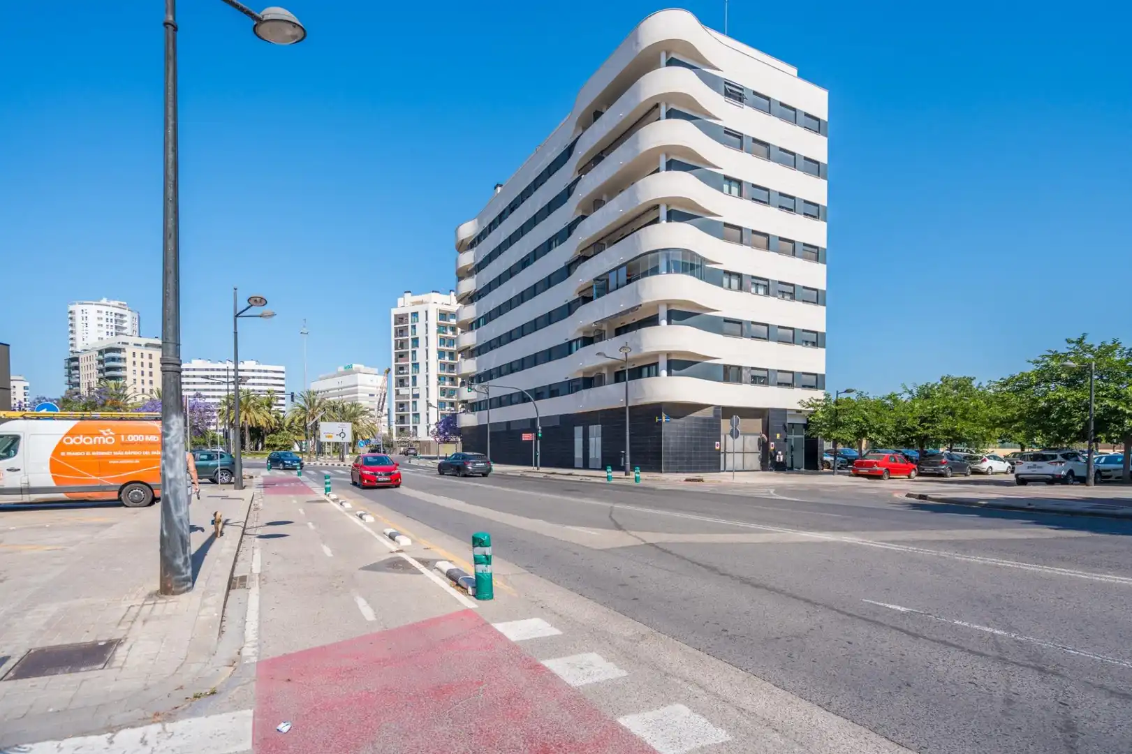 Vista exterior de Local de lloguer en Valencia