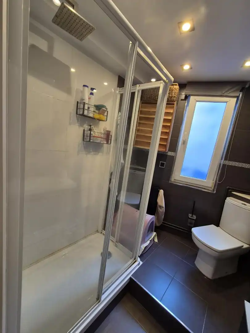 Baño de Piso en venta en Santander con Calefacción
