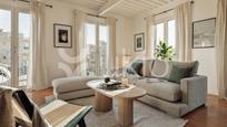 Sala d'estar de Apartament de lloguer en  Barcelona Capital amb Aire condicionat, Calefacció i Moblat