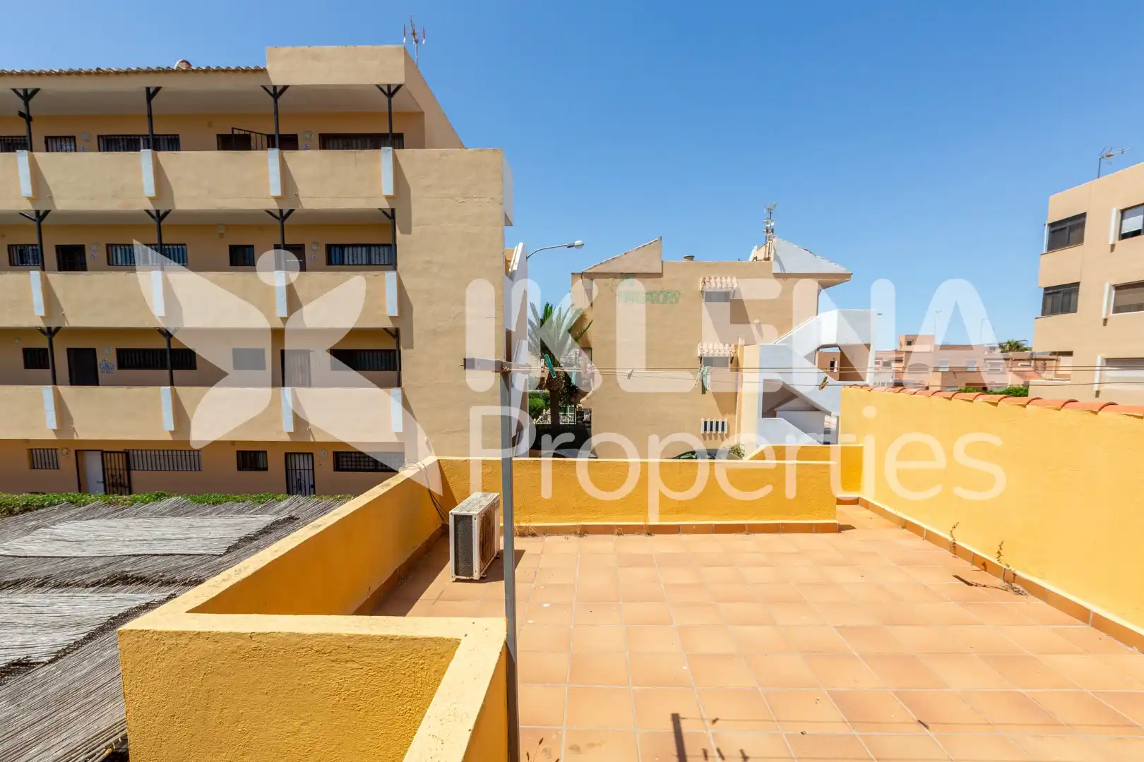 Exterior view of Houses for sale in Roquetas de Mar  with Air Conditioner, Private garden and Parquet flooring