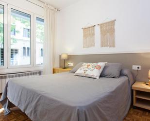 Dormitori de Apartament de lloguer en  Barcelona Capital amb Aire condicionat