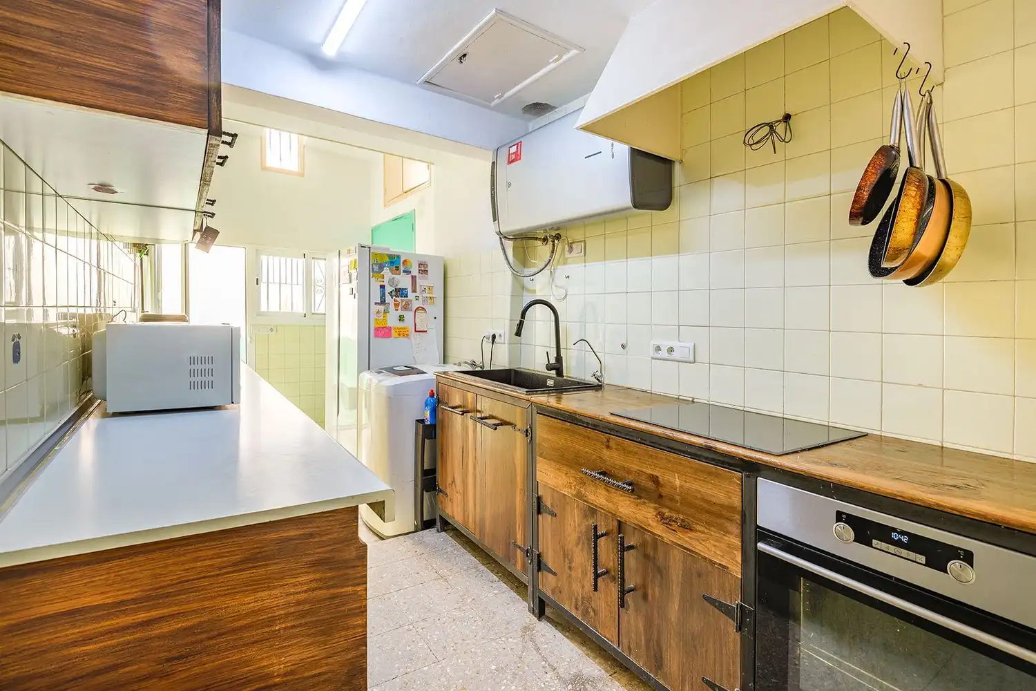 Küche von Einfamilien-Reihenhaus zum Verkauf in Benidorm mit Klimaanlage, Terrasse und Abstellraum