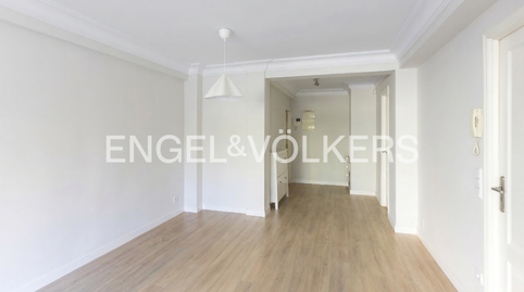 Foto 5 de Piso de alquiler en Víctor de la Serna, Hispanoamérica - Bernabéu,  Madrid Capital