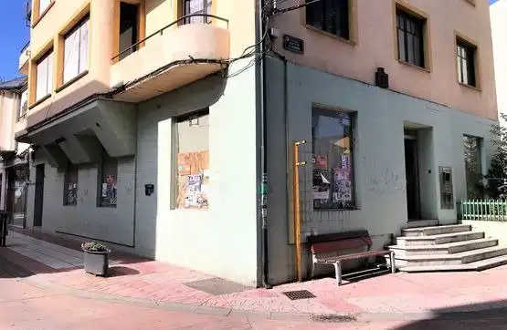 Local comercial en venda a Bembibre