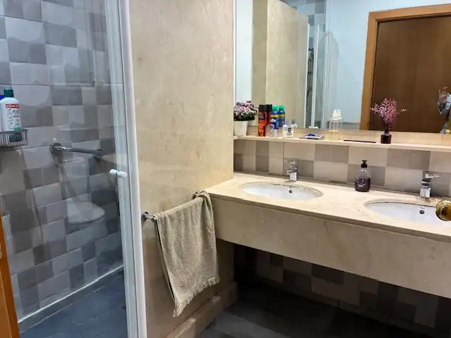 Bathroom of Flat for sale in Sant Feliu de Llobregat  with Air Conditioner, Heating and Private garden