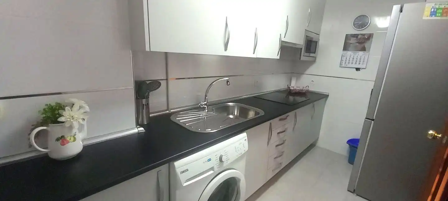 Piso de alquiler en Avenida Cristóbal Colón, 15, Saucar - Zarzuela