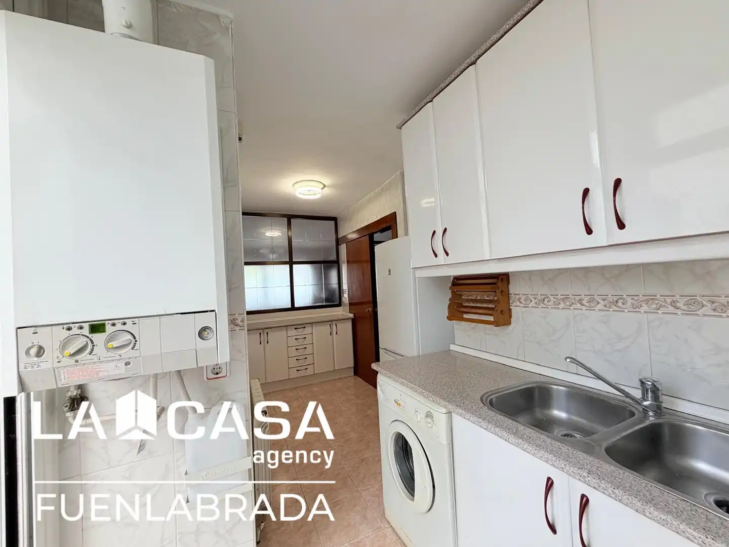 Cuina de Pis en venda en Madrid amb Calefacció, Terrassa i Traster