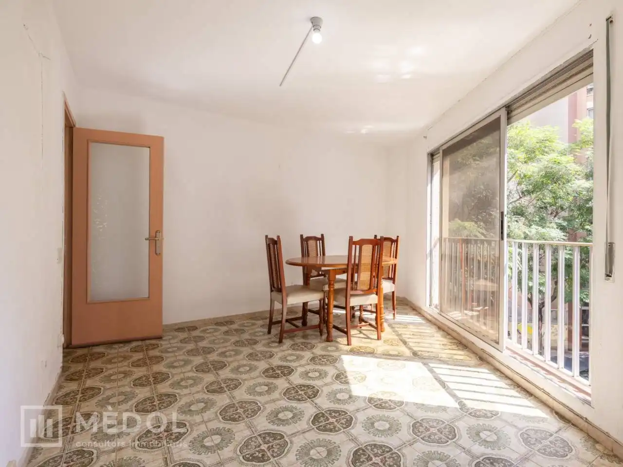 Flat for sale in Calle Sant Antoni Maria Claret 2, imagen 2