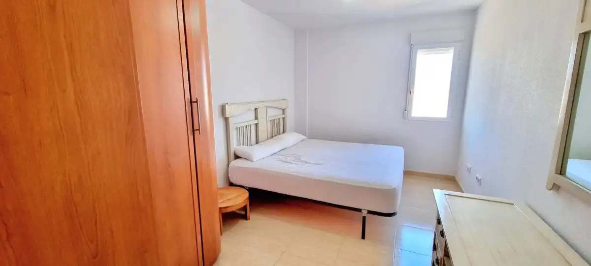 Dormitori de Apartament de lloguer en Águilas amb Terrassa i Moblat