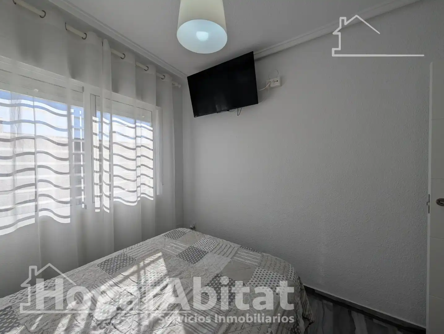 Habitación de Casa adosada en venta en Santa Pola con Aire acondicionado, Calefacción y Terraza