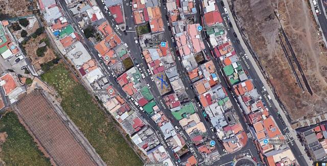 Terreno residencial en Venta en Calle Verano, 25 en Almatriche