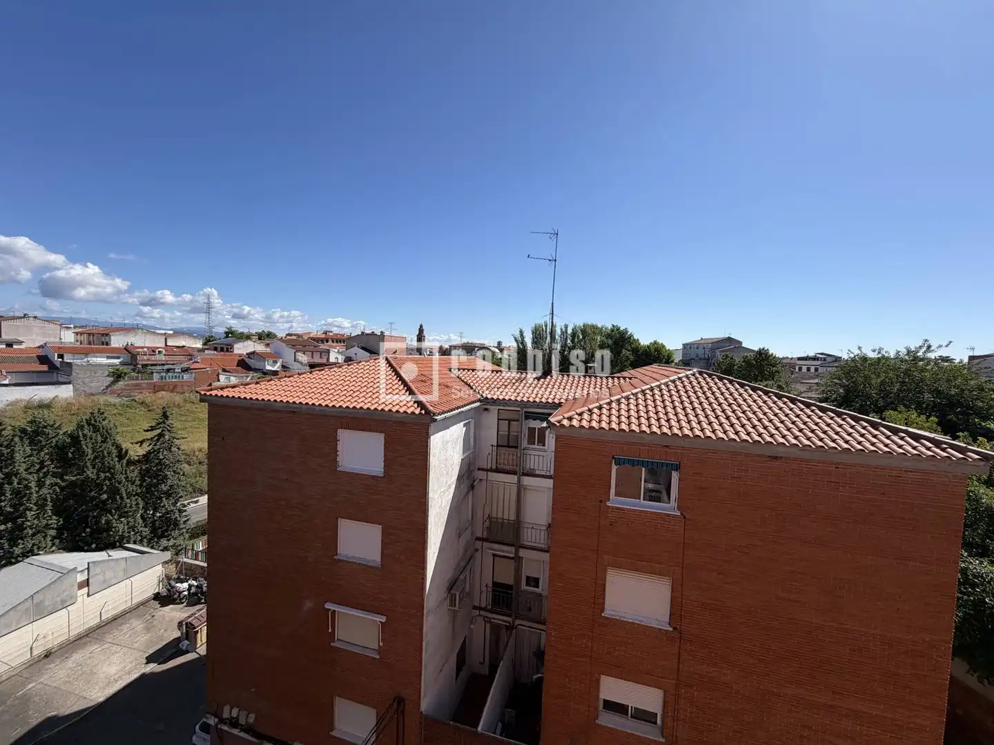 Vista exterior de Piso en venta en Cazalegas con Aire acondicionado y Terraza