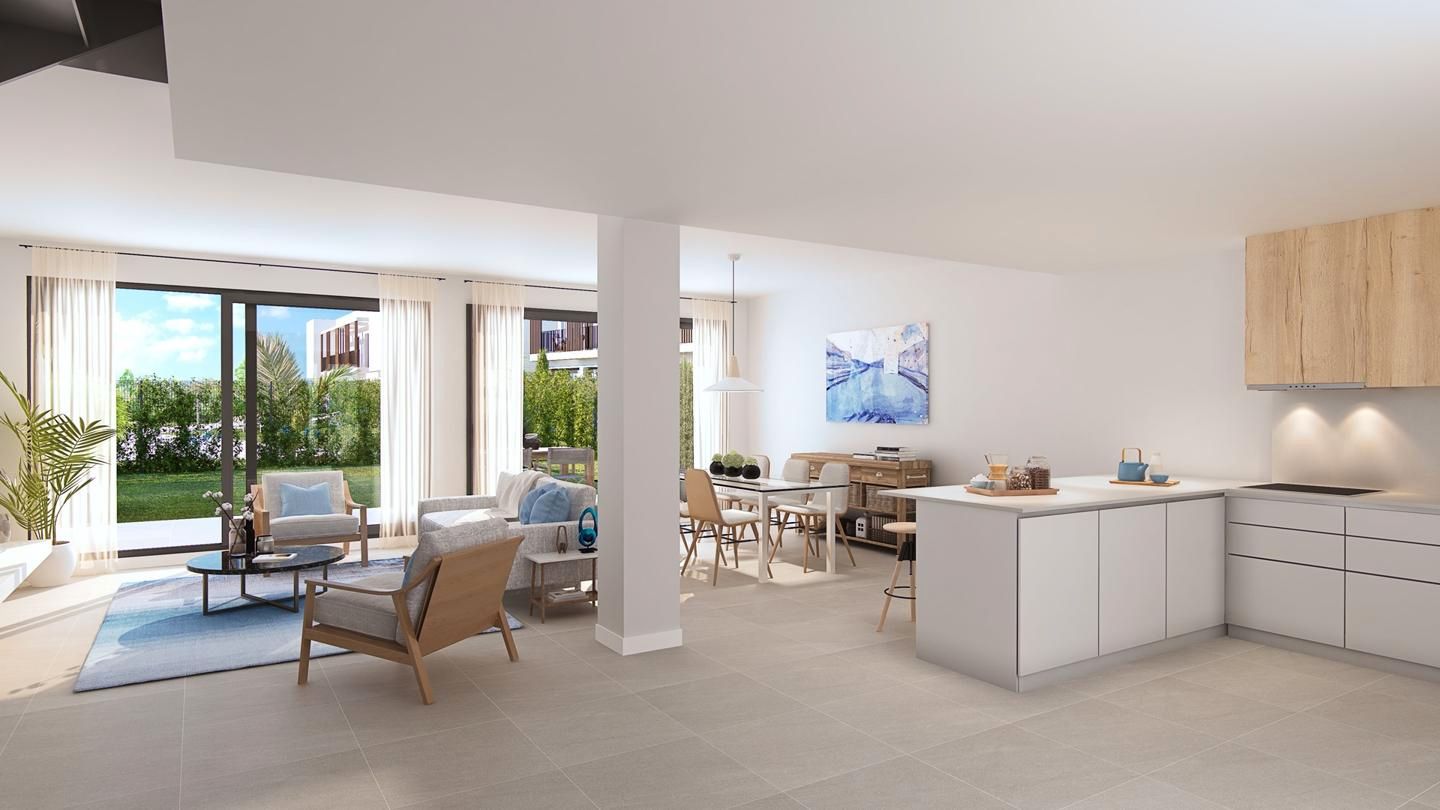 Sala d'estar de Casa adosada en venda en Sotogrande amb Aire condicionat, Calefacció i Jardí privat