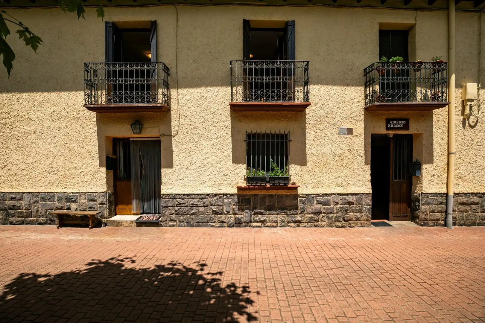 Vista exterior de Pis en venda en Villanúa amb Calefacció, Traster i Moblat