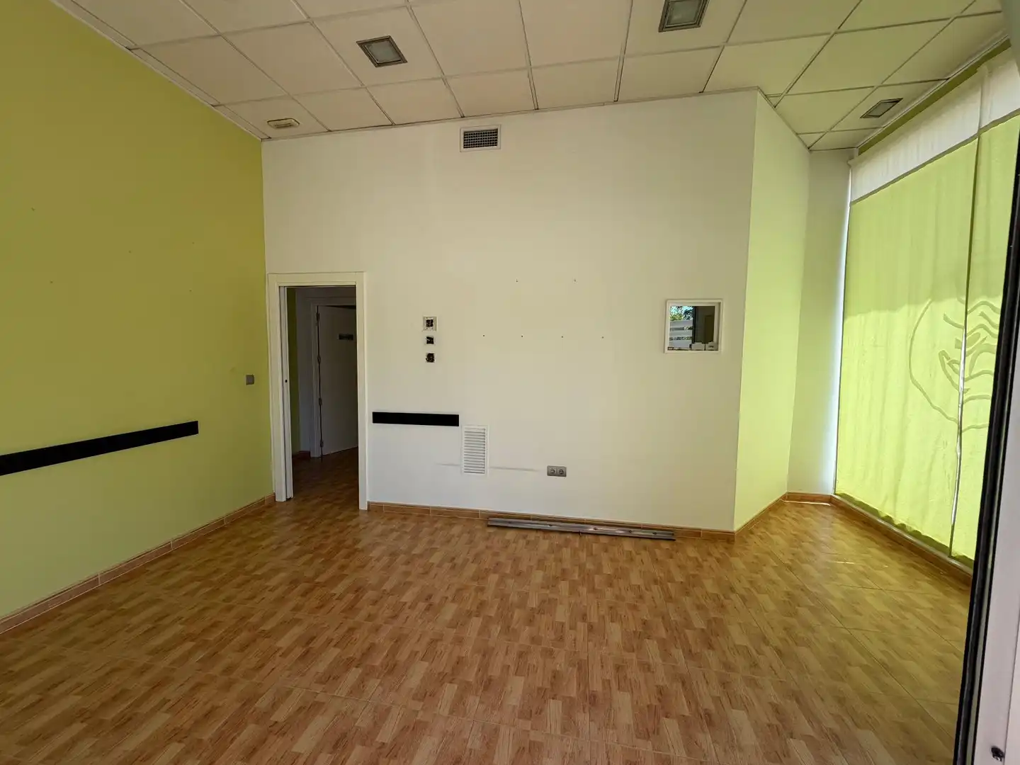 Gewerbefläche zur Miete in Martos