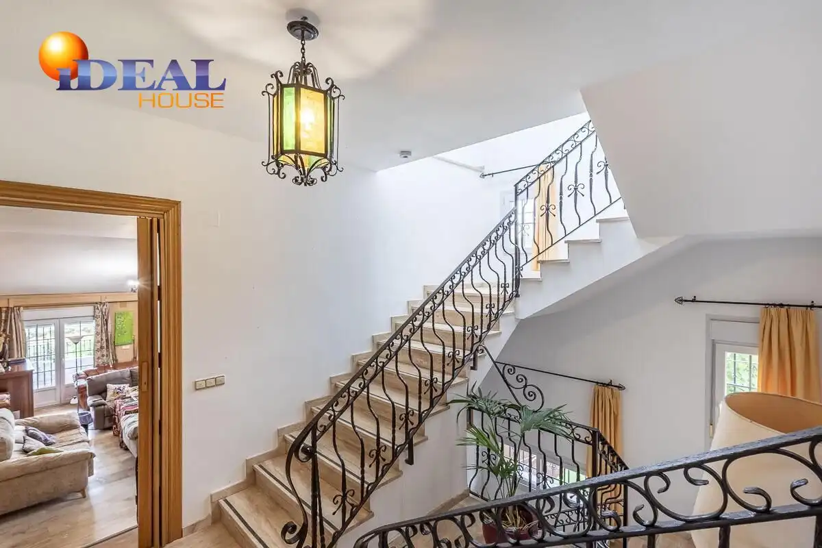 Detached house with terrace for sale in Calle Calle Sauce, imagen 12