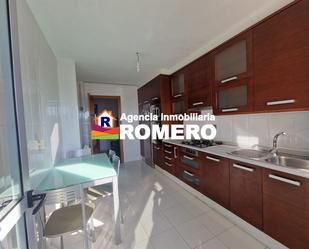 Kitchen of Flat to rent in Santiago de Compostela 