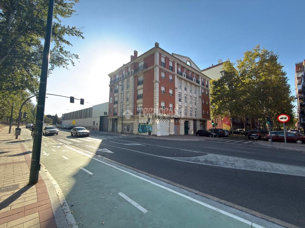 Local en venda a Pajarillos Bajos