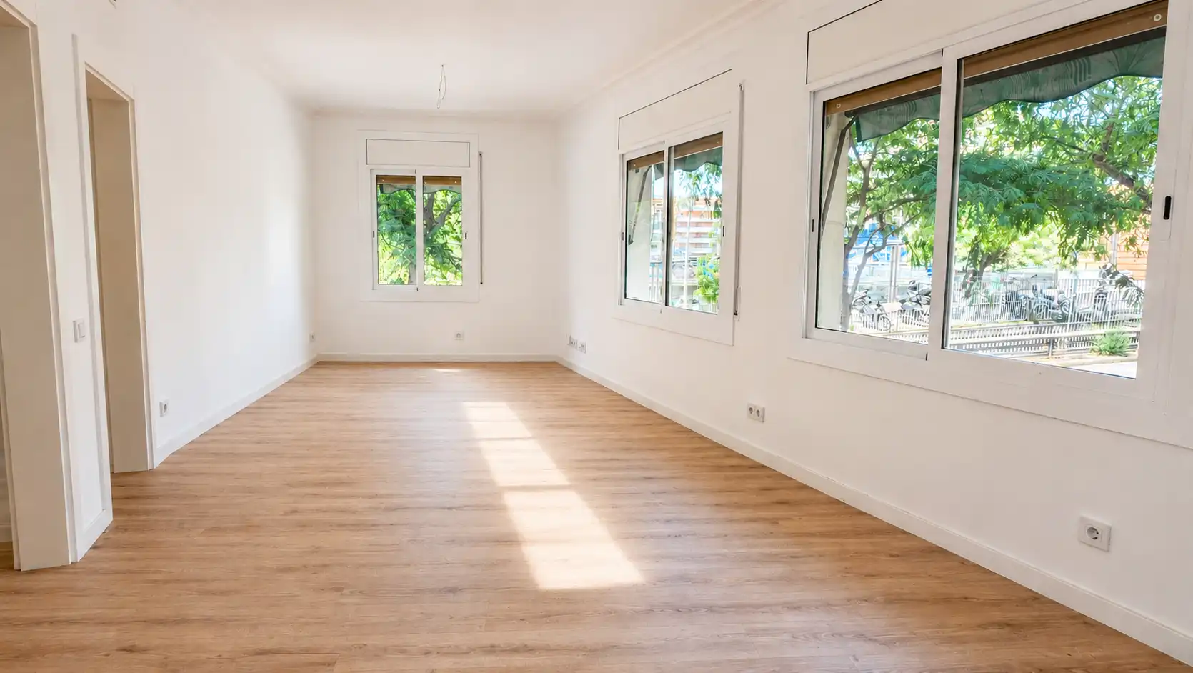 Sala d'estar de Pis en venda en Barcelona amb Aire condicionat, Calefacció i Forn