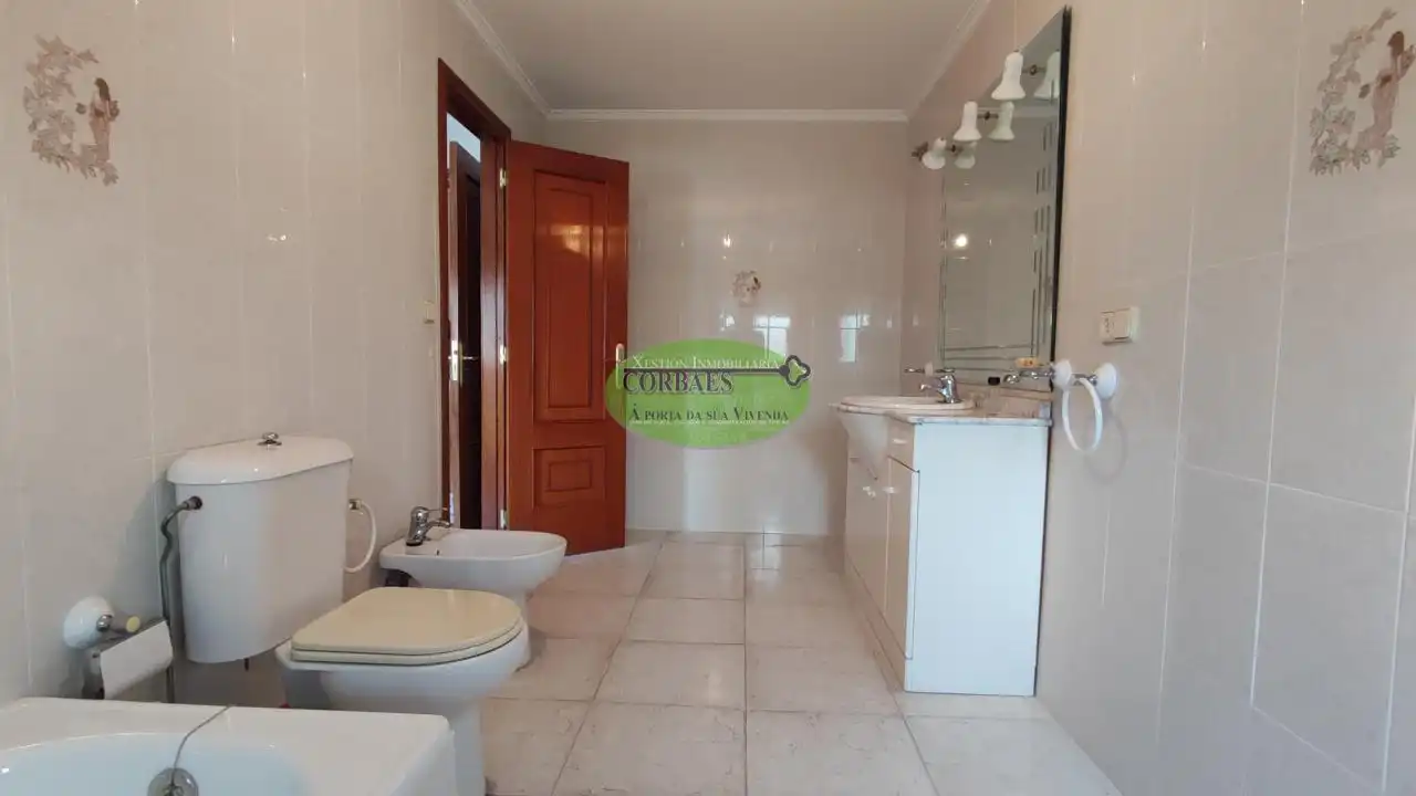 Baño de Piso en venta en Maceda con Calefacción y Parquet