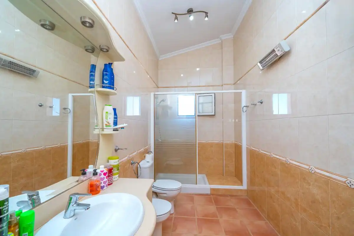 Bany de Edifici en venda en Murcia
