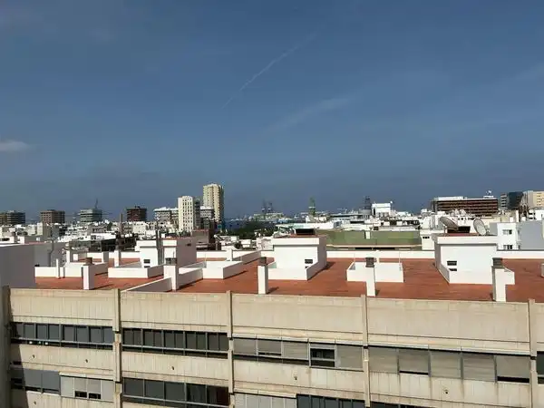 Vista exterior de Piso de alquiler en Las Palmas de Gran Canaria