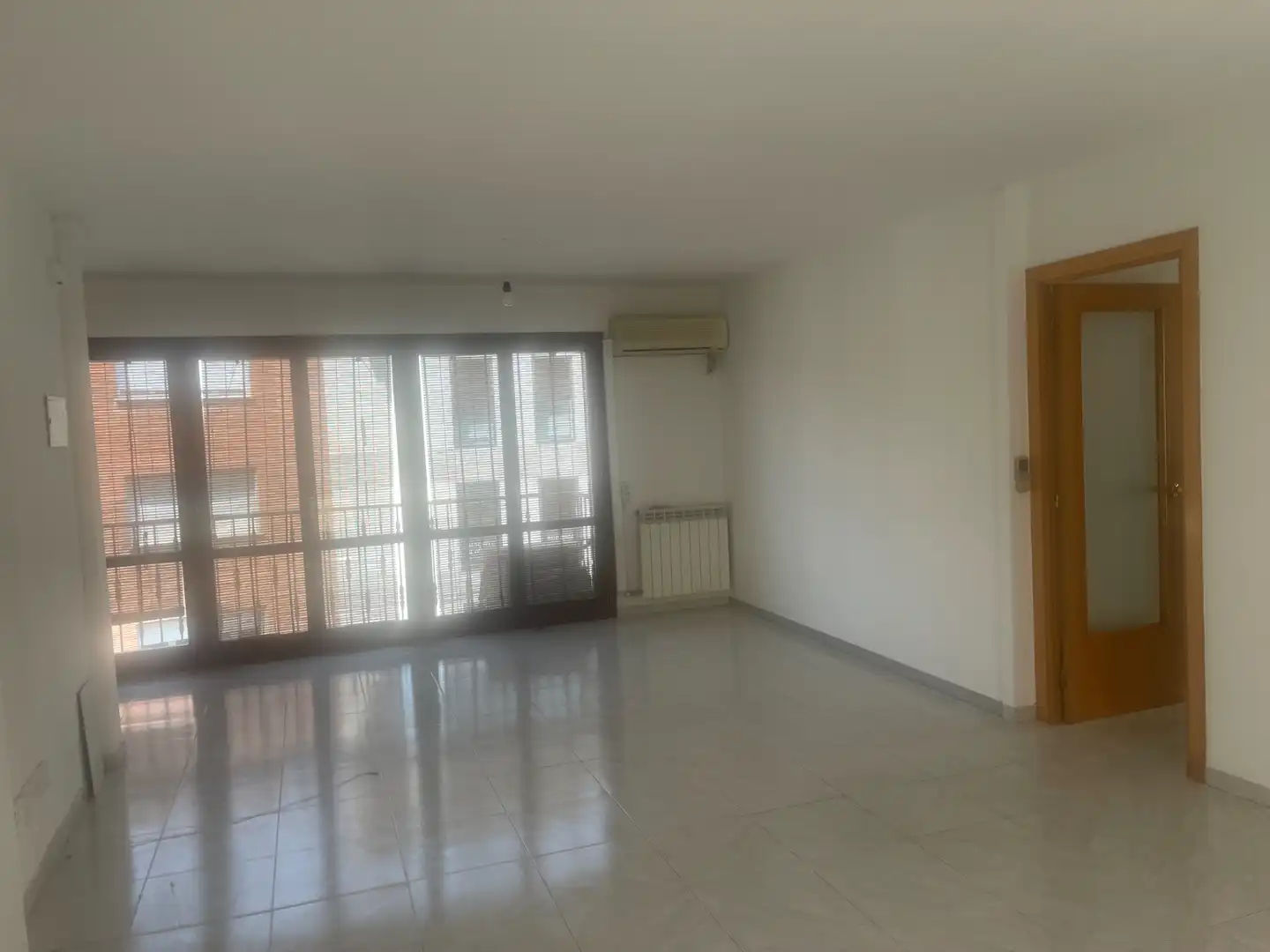 Sala d'estar de Pis de lloguer en Vic amb Aire condicionat, Calefacció i Forn