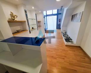 Local de lloguer en Ourense Capital  amb Aire condicionat i Moblat