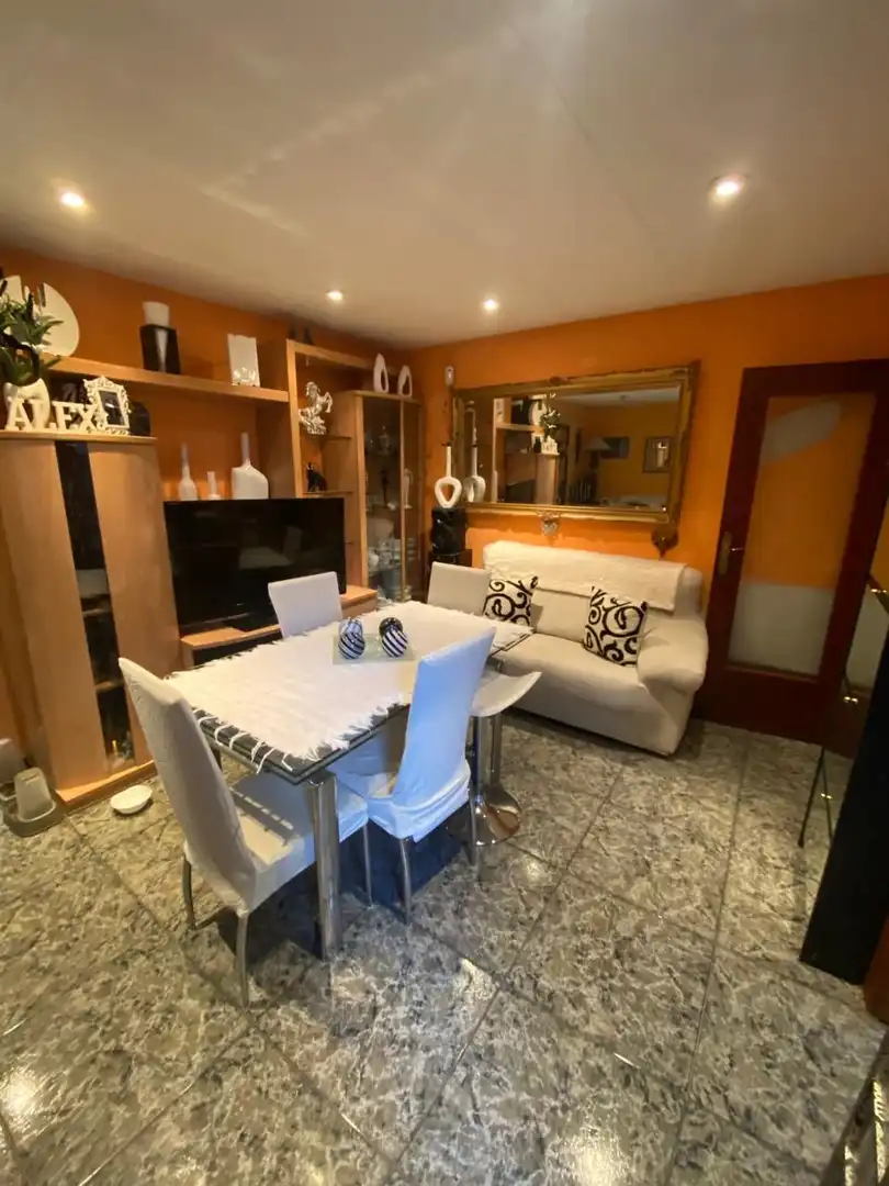 Flat for sale in Calle carrer Pintor Rosales,, imagen 4