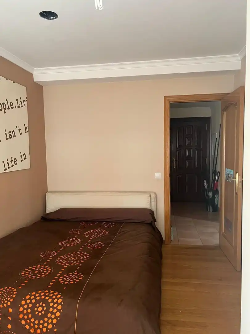 Schlafzimmer von Wohnungen zur Miete in Noia mit Heizung, Möbliert und Balkon