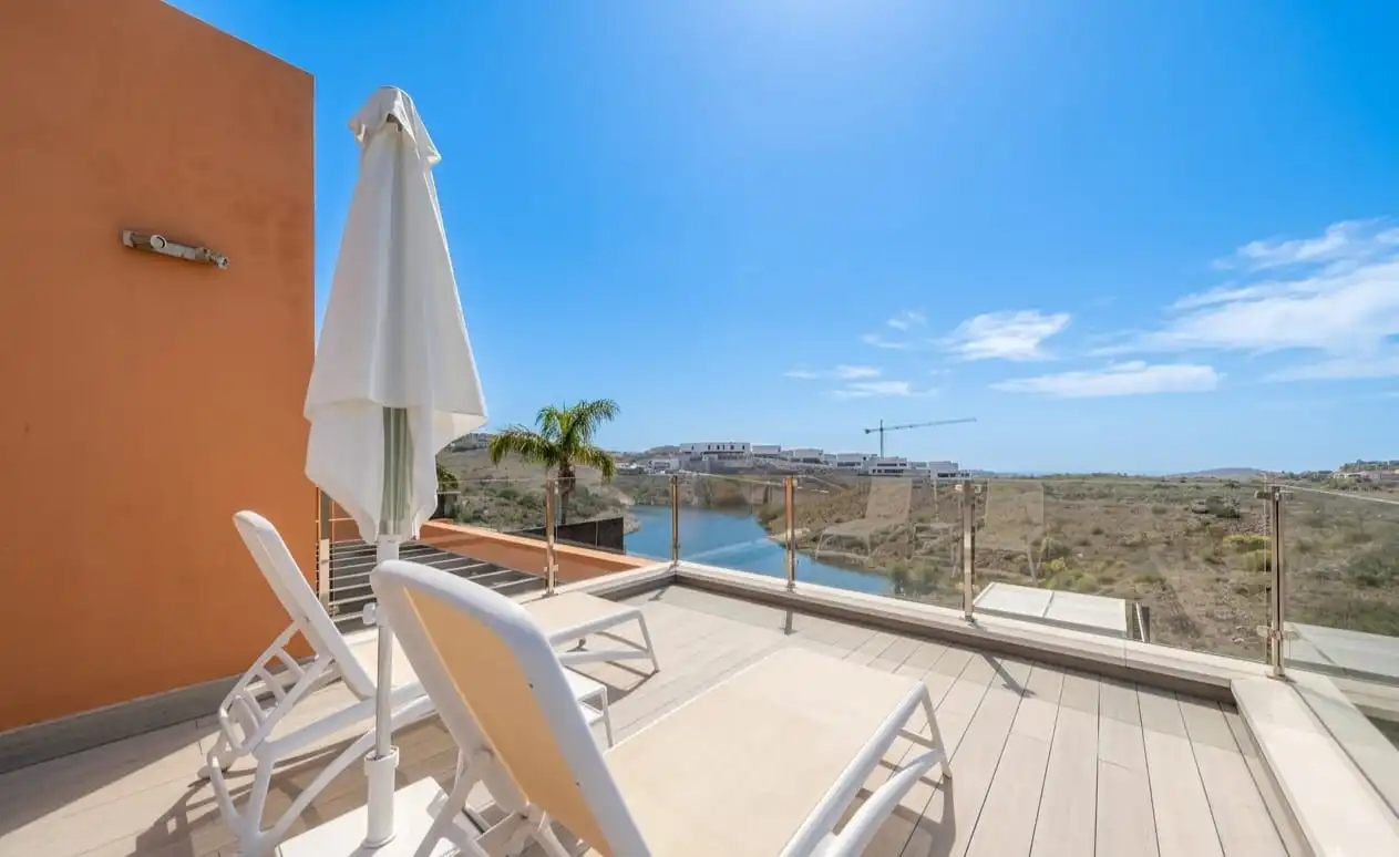 Terrassa de Casa o xalet en venda en San Bartolomé de Tirajana amb Aire condicionat, Jardí privat i Terrassa