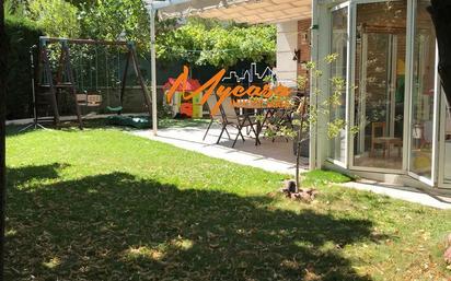 Garden of Flat to rent in Villaviciosa de Odón  with Air Conditioner, Heating and Parquet flooring