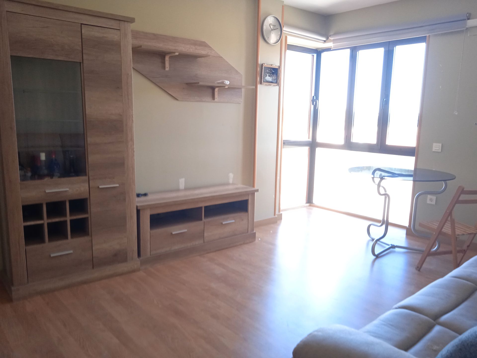 Habitación de Piso de alquiler en Mozoncillo con Aire acondicionado, Parquet y Amueblado