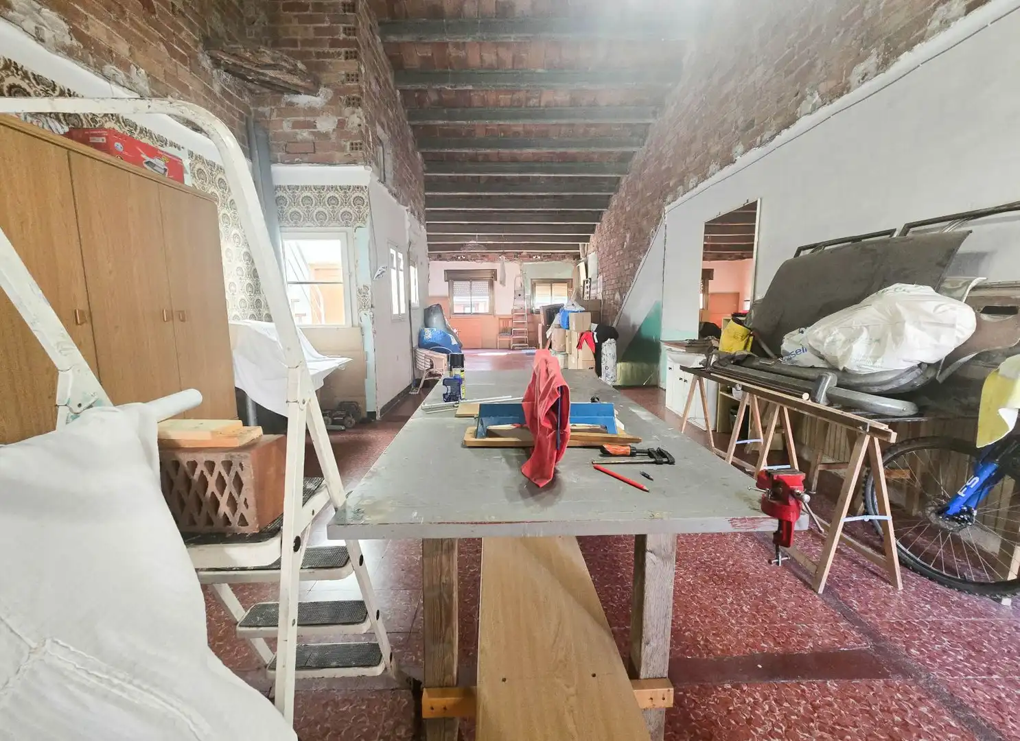 Casa adosada en venta en Ripollet con Calefacción, Trastero y Horno