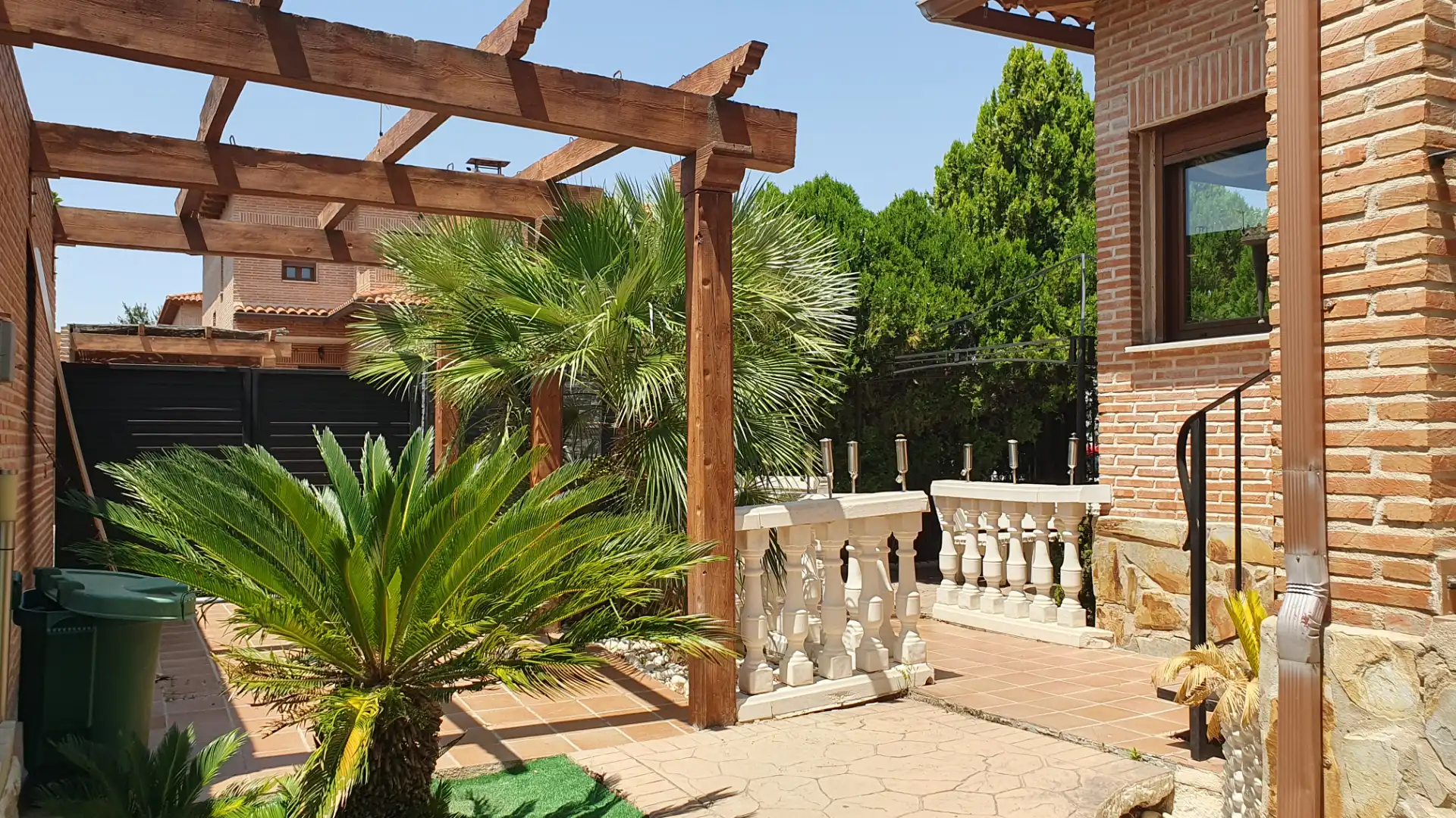 Terrassa de Casa adosada en venda en Olías del Rey amb Aire condicionat, Calefacció i Jardí privat
