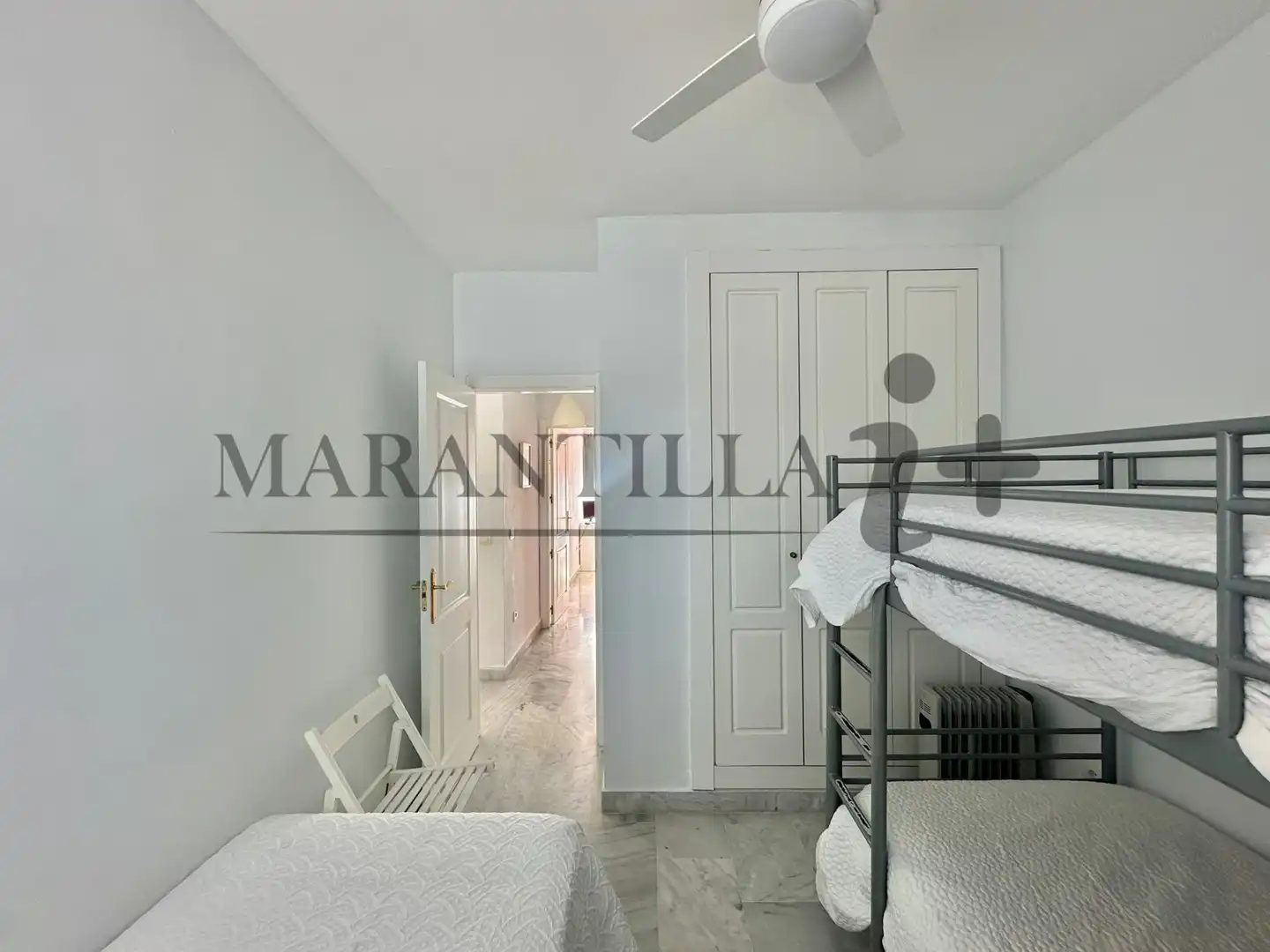 Habitación de Ático en venta en Islantilla con Terraza, Trastero y Piscina comunitaria