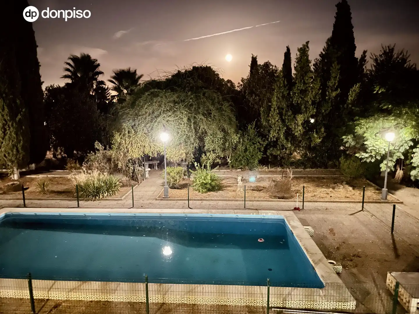 Piscina de Casa o xalet en venda en Chauchina amb Jardí privat, Parquet i Terrassa