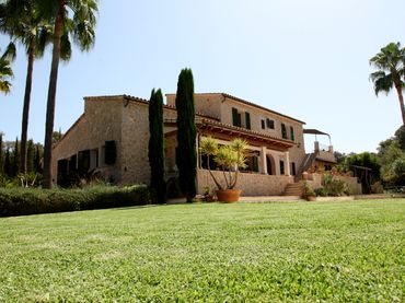 Casa amb balcó en venda a Sencelles