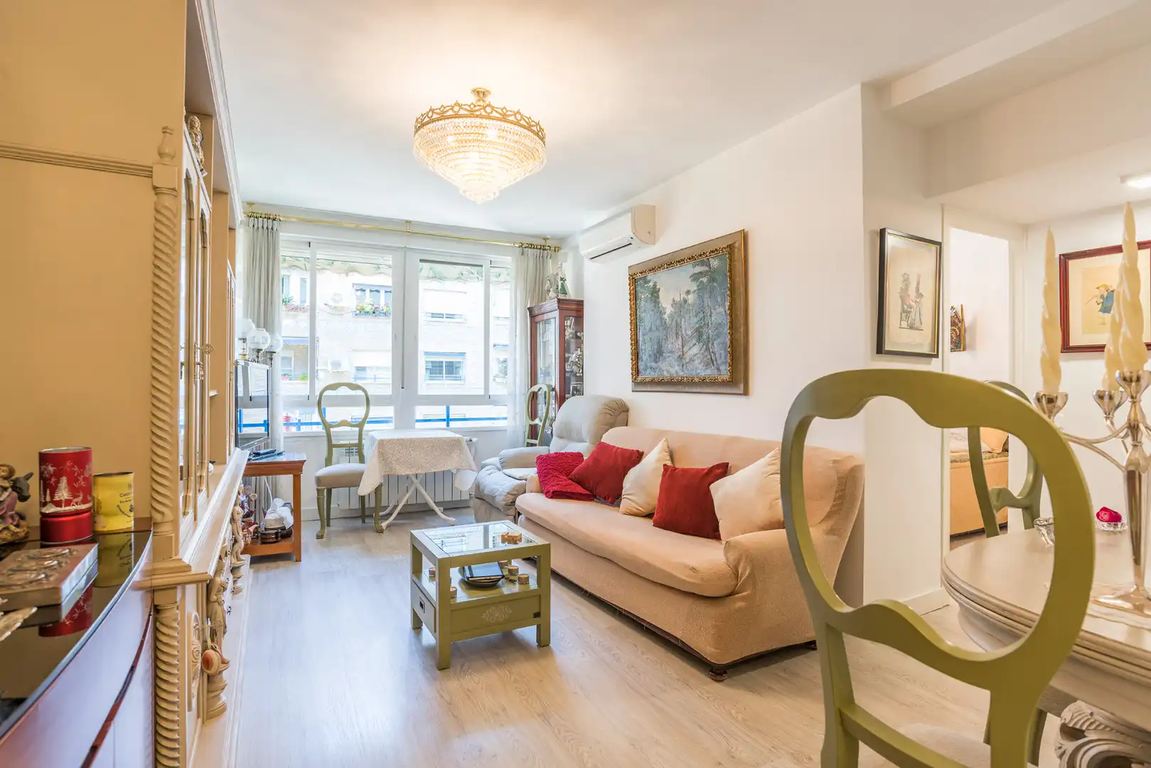 Sala de estar de Piso en venta en Madrid con Aire acondicionado, Calefacción y Piscina comunitaria