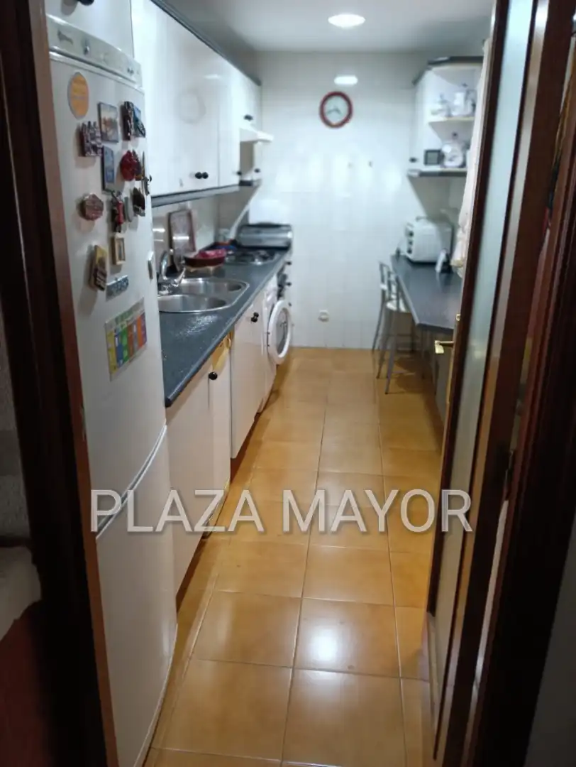 Cocina de Piso en venta en Salamanca con Calefacción, Parquet y Amueblado