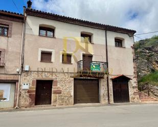 Vista exterior de Pis en venda en Molina de Aragón amb Calefacció, Terrassa i Rentadora