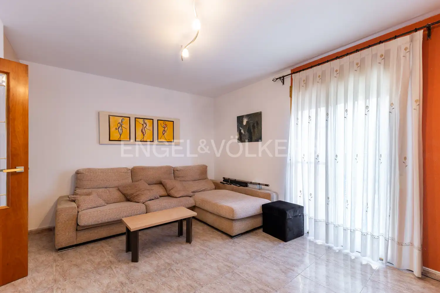 Sala de estar de Casa o chalet en venta en Paterna con Aire acondicionado, Calefacción y Terraza